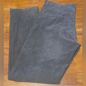 5/48 SAKS Fifth Avenue Corduroy Straight Leg Flat Front Olive 36x33 (FLAW)